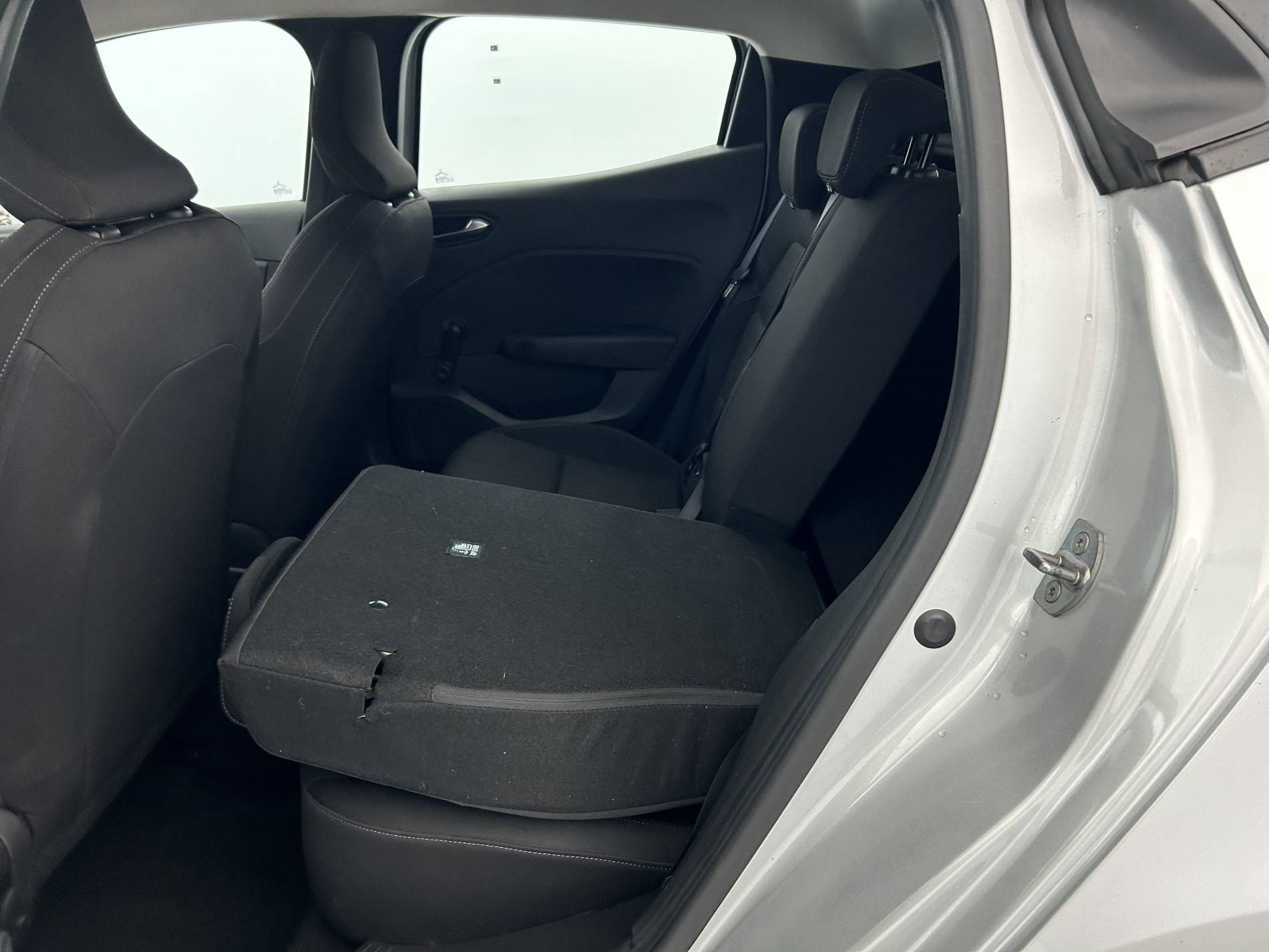 Vente en ligne Renault Clio 5 Clio TCe 90 au prix de 13 990 €