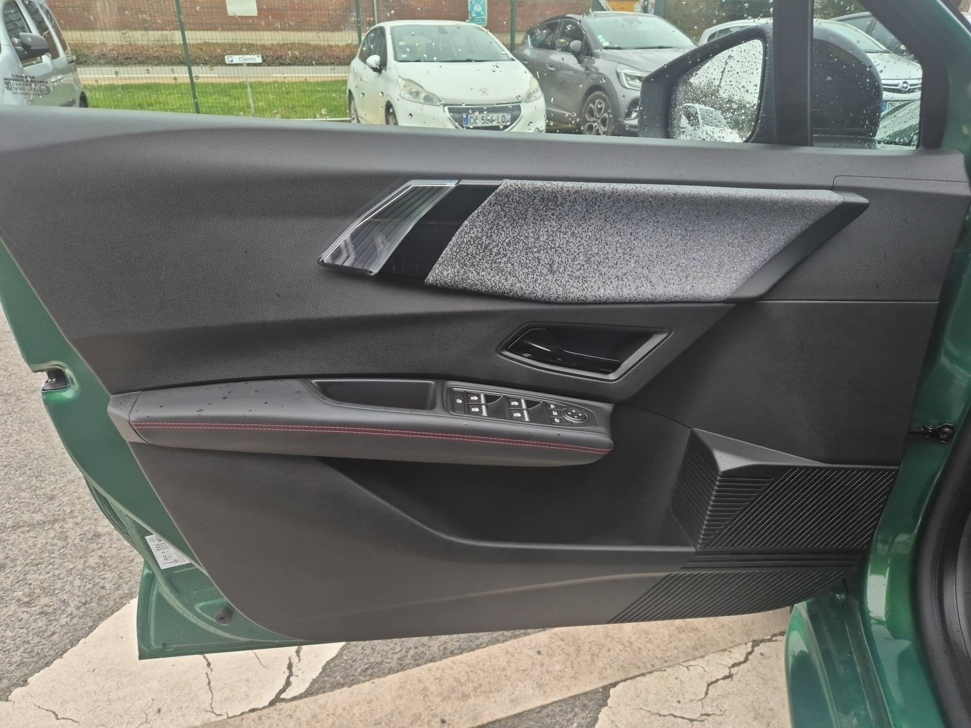 Vente en ligne Renault Clio 6 Clio E-Tech full hybrid 160 ch au prix de 28 200 €