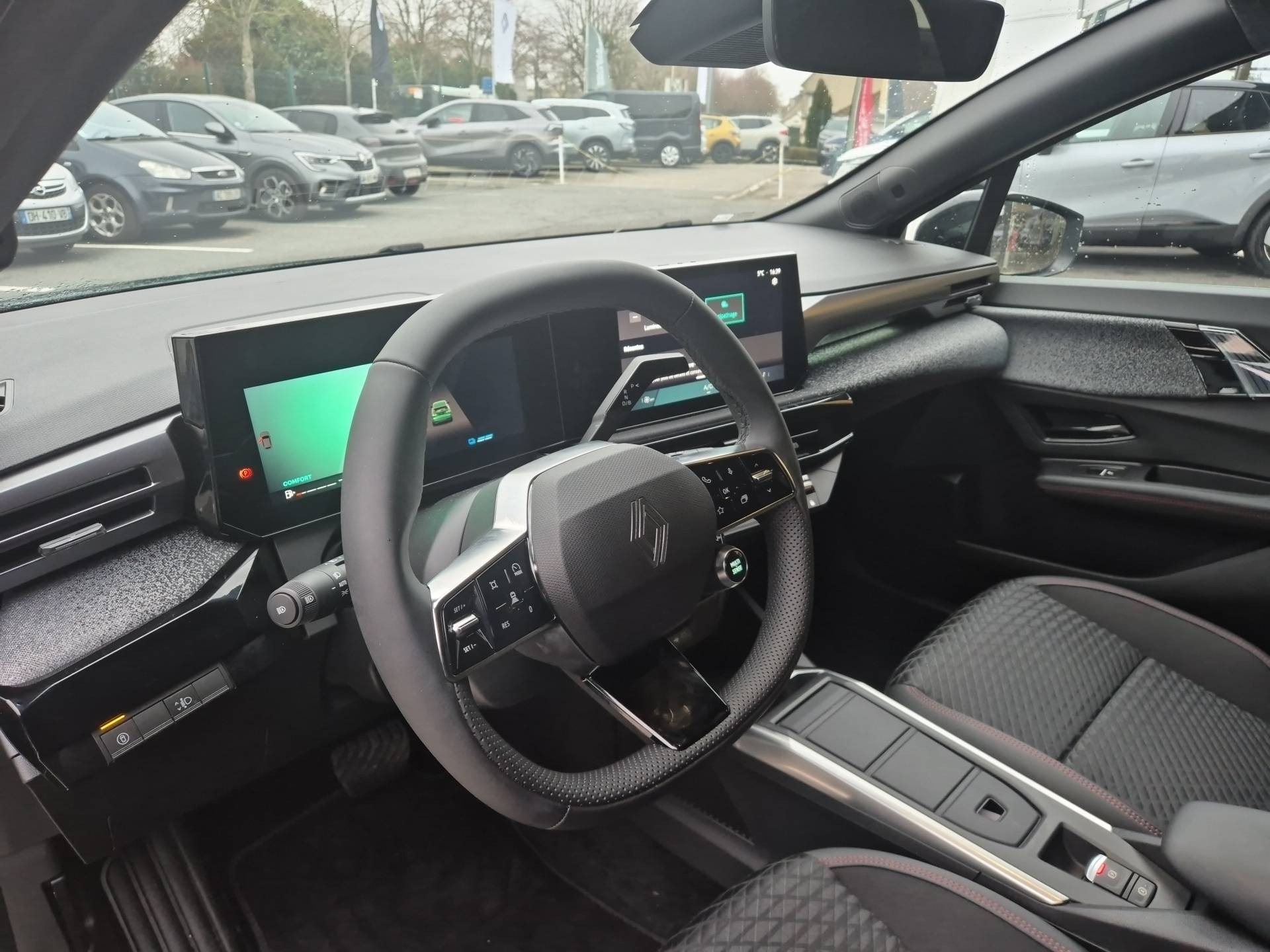 Vente en ligne Renault Clio 6 Clio E-Tech full hybrid 160 ch au prix de 28 200 €