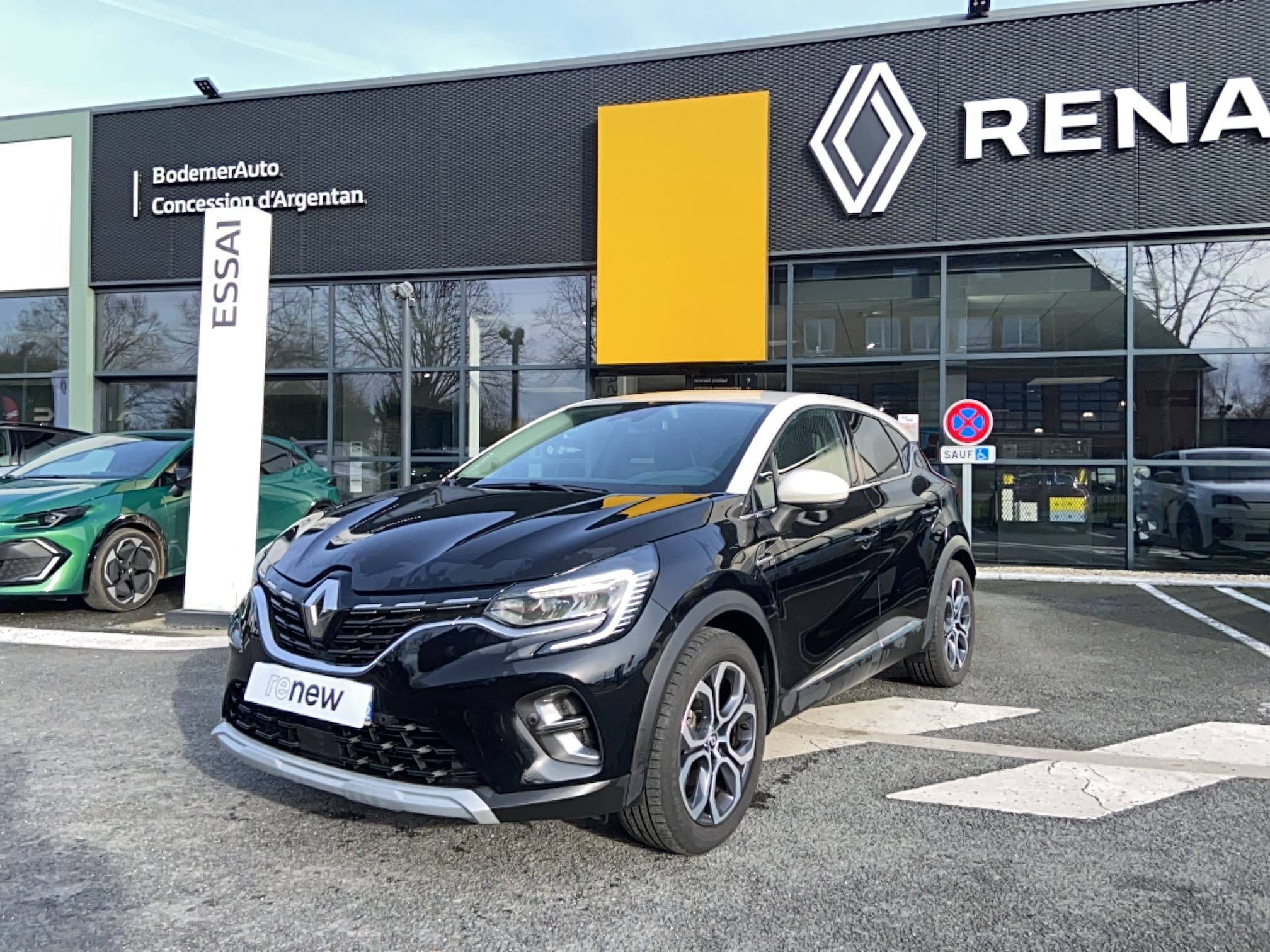 Renault Captur  E-Tech full hybrid 145 occasion de 2024 en vente à Argentan