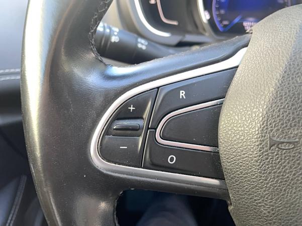 Vente en ligne Renault Scenic 4 Scenic Blue dCi 150 au prix de 17 990 €