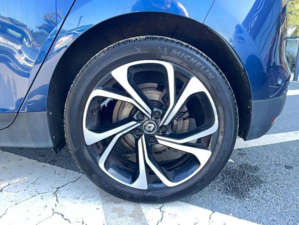 Vente en ligne Renault Scenic 4 Scenic Blue dCi 150 au prix de 17 990 €