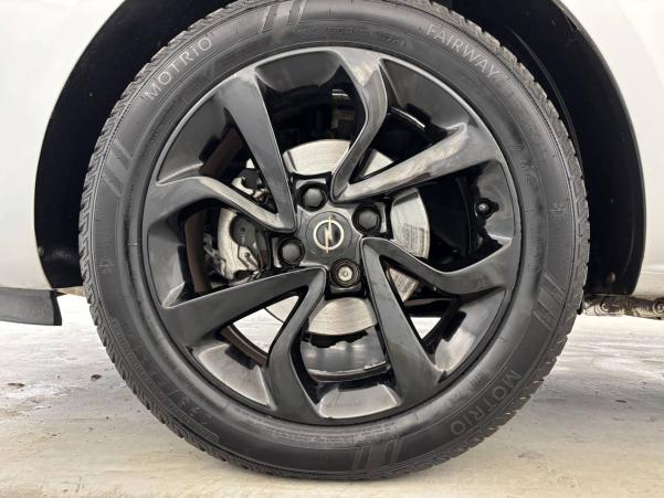 Vente en ligne Opel Corsa  1.4 90 ch au prix de 11 490 €