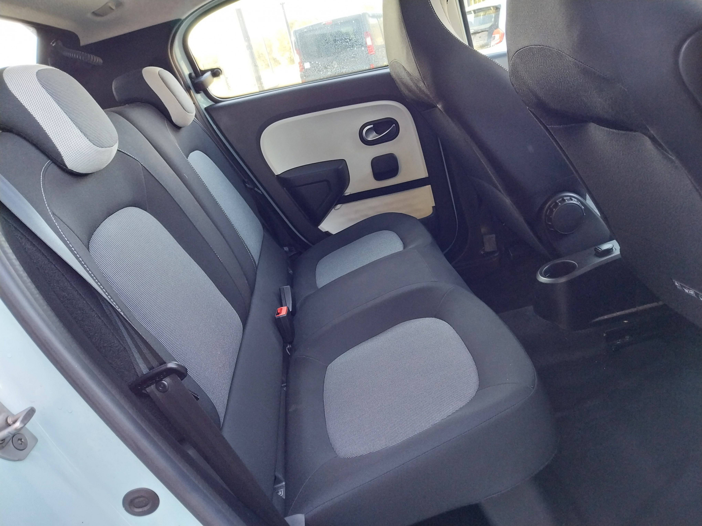 Vente en ligne Renault Twingo 3  SCe 65 au prix de 13 990 €