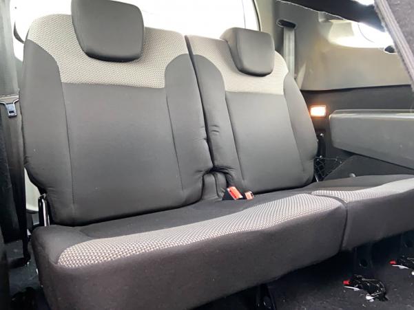 Vente en ligne Dacia Lodgy  TCe 100 FAP 7 places au prix de 14 990 €