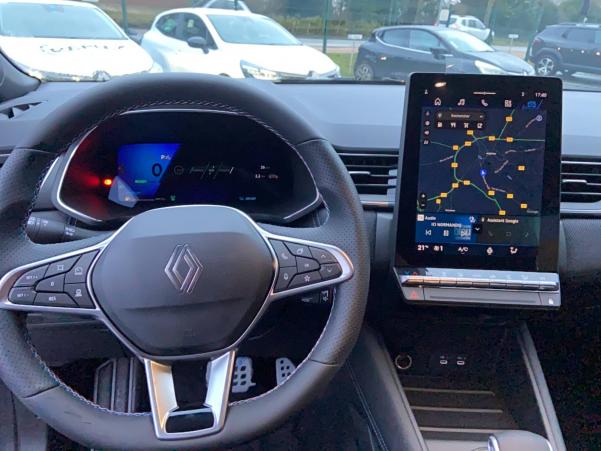 Vente en ligne Renault Symbioz  E-Tech full hybrid 145 au prix de 33 790 €
