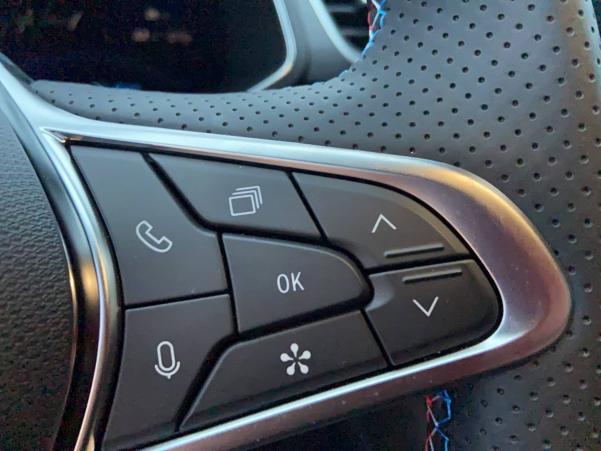 Vente en ligne Renault Symbioz  E-Tech full hybrid 145 au prix de 33 790 €
