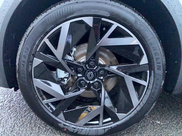 Vente en ligne Renault Symbioz  E-Tech full hybrid 145 au prix de 33 790 €
