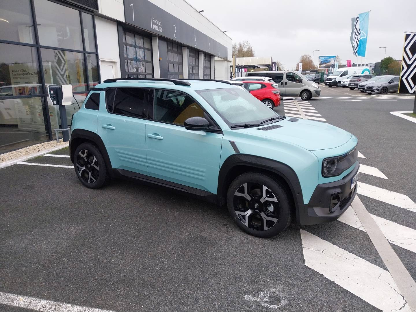 Vente en ligne Renault R4 E-Tech  150 ch autonomie confort au prix de 31 490 €