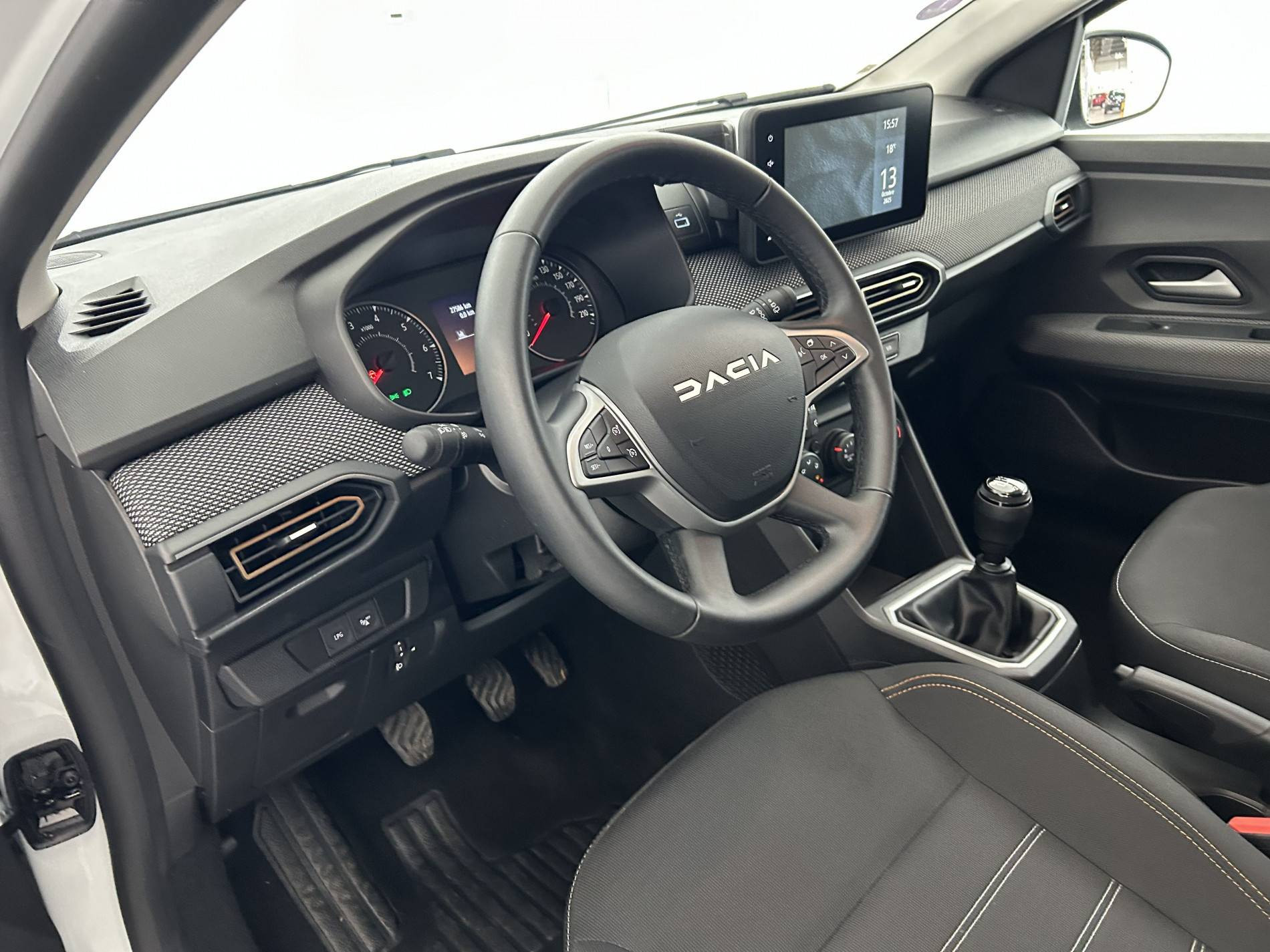 Vente en ligne Dacia Sandero 3  ECO-G 100 au prix de 14 990 €