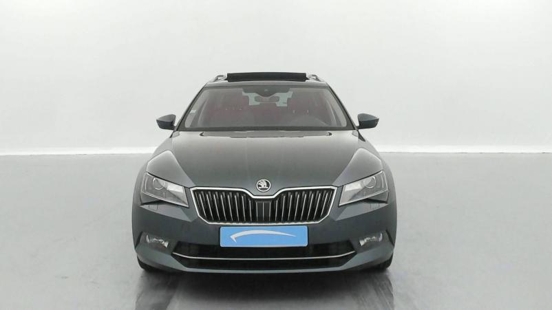 Vente en ligne Skoda Superb Combi  2.0 TDI 190 DSG6 au prix de 20 490 €