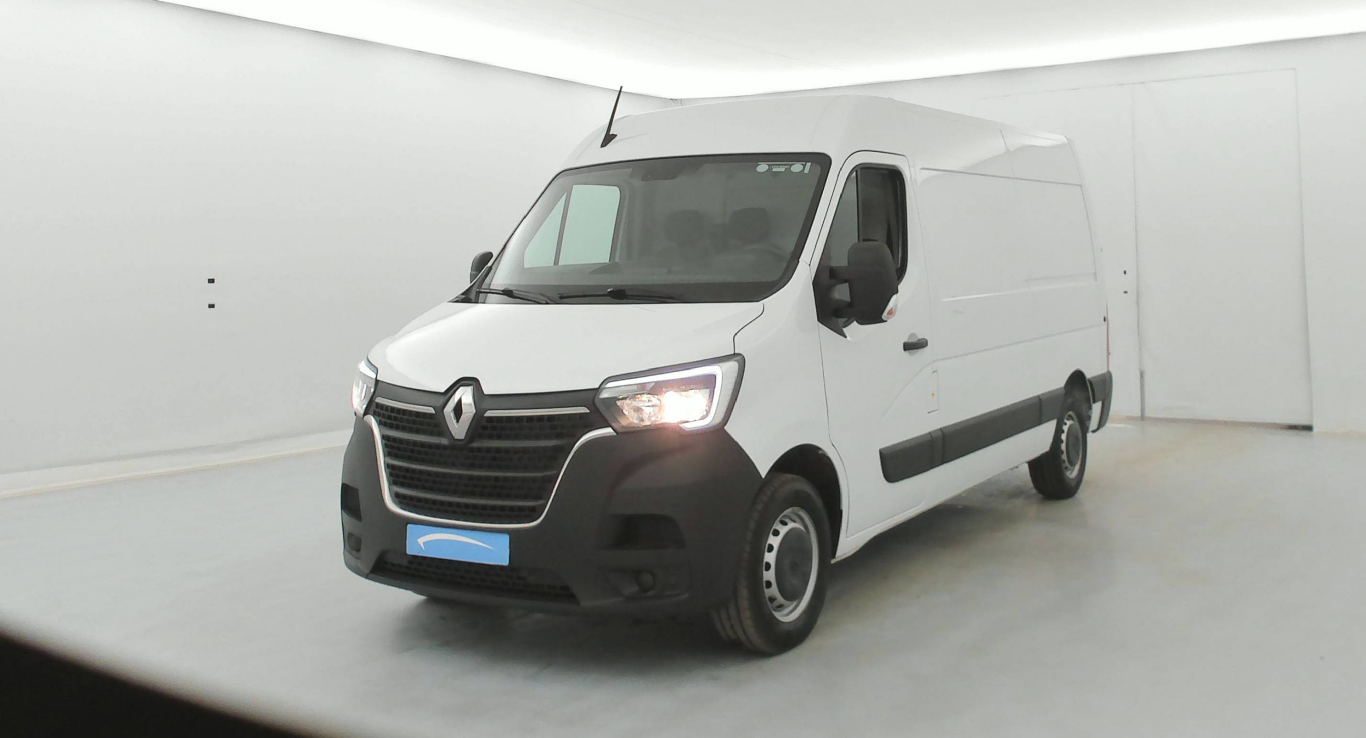 Renault Master Fourgon MASTER FGN TRAC F3500 L2H2 BLUE DCI 135 occasion de 2024 en vente à Argentan