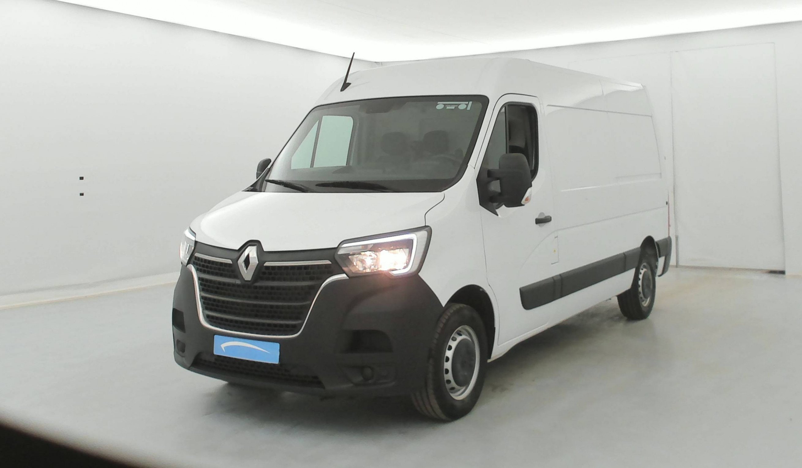 Renault Master Fourgon MASTER FGN TRAC F3500 L2H2 BLUE DCI 135 occasion de 2024 en vente à Argentan