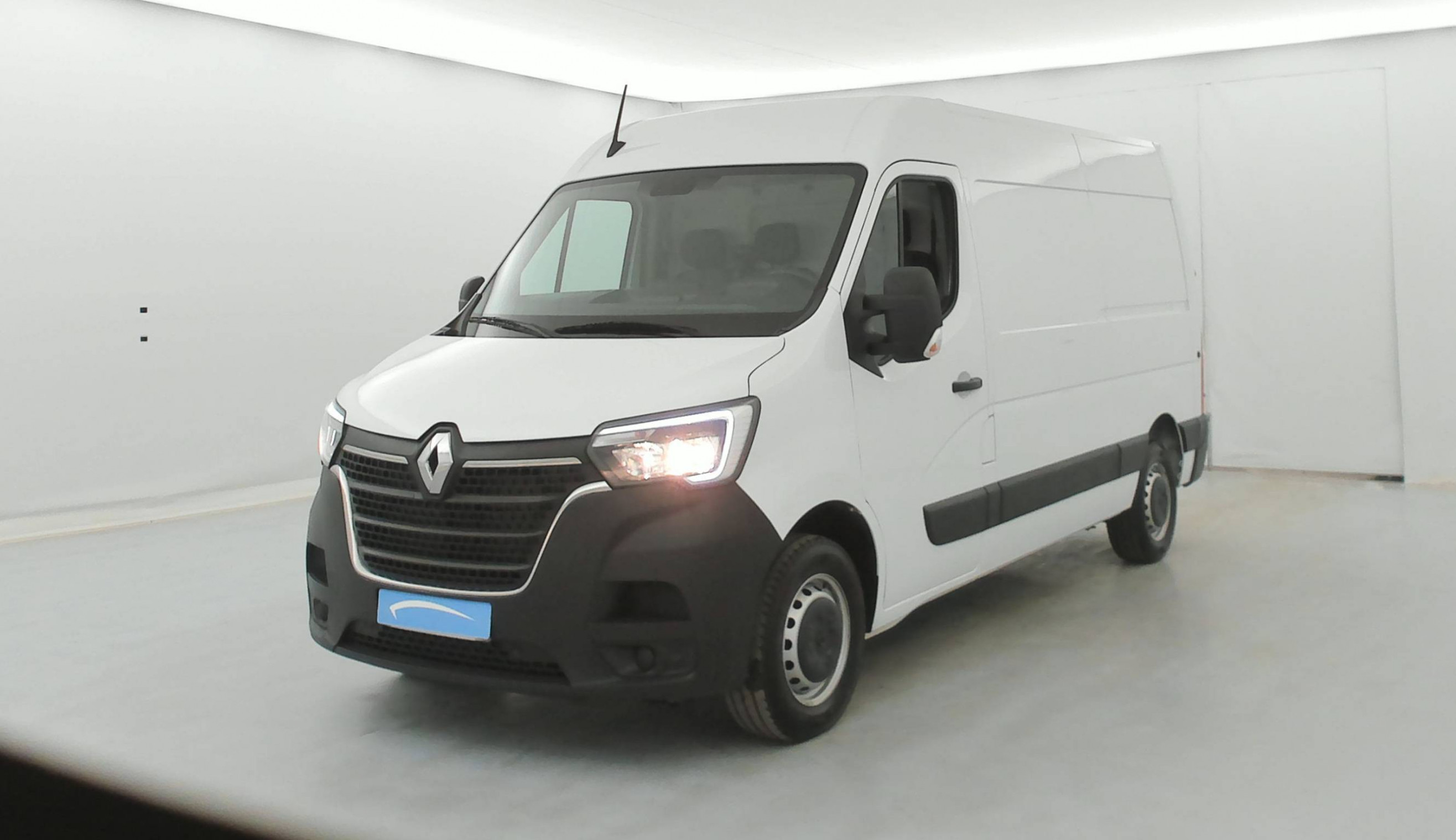 Renault Master Fourgon MASTER FGN TRAC F3500 L2H2 BLUE DCI 135 occasion de 2024 en vente à Argentan