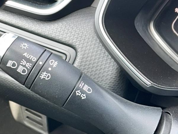 Vente en ligne Renault Clio 5 Clio TCe 100 au prix de 14 990 €