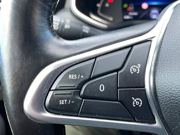 Vente en ligne Renault Clio 5 Clio TCe 100 au prix de 14 990 €