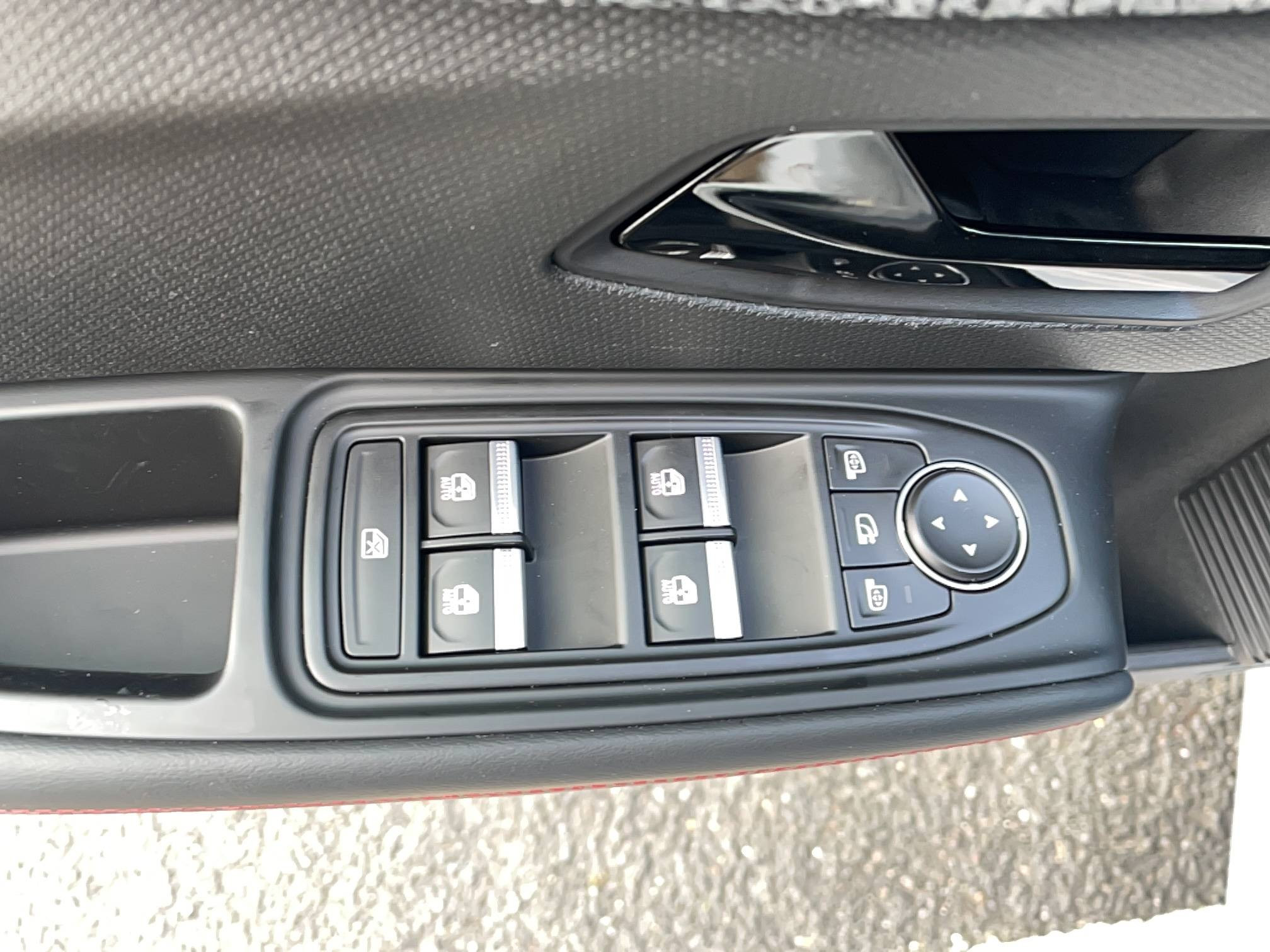 Vente en ligne Renault Clio 6 Clio TCe 115 ch au prix de 24 850 €