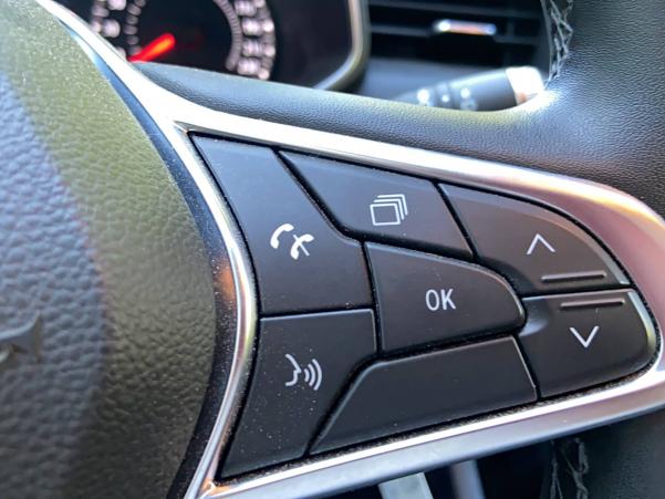 Vente en ligne Renault Clio 5 Clio TCe 100 au prix de 13 490 €