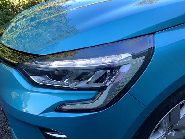 Vente en ligne Renault Clio 5 Clio TCe 100 au prix de 13 490 €