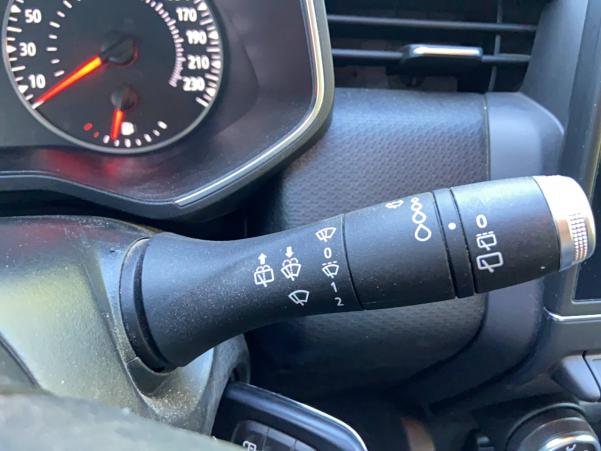 Vente en ligne Renault Clio 5 Clio TCe 100 au prix de 13 490 €
