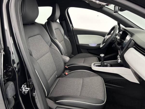 Vente en ligne Renault Clio 5 Clio Blue dCi 100 - 21N au prix de 15 490 €