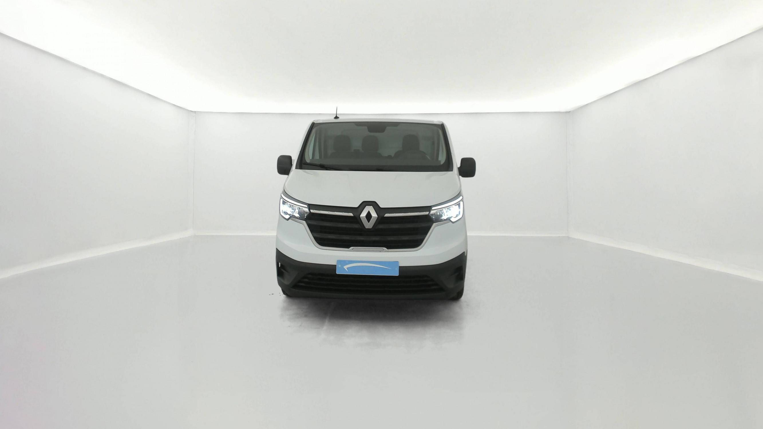 Vente en ligne Renault Trafic 3 Fourgon TRAFIC FGN L1H1 3000 KG BLUE DCI 130 au prix de 24 890 €