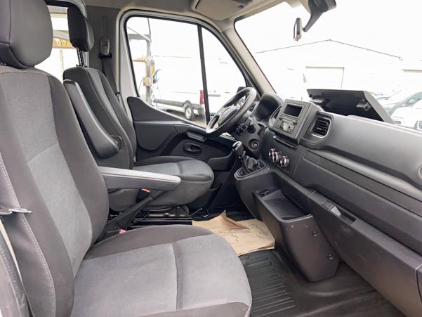 Vente en ligne Renault Master 3 Châssis Cabine MASTER CDC PROP RJ3500 L4 DCI 130 au prix de 32 990 €