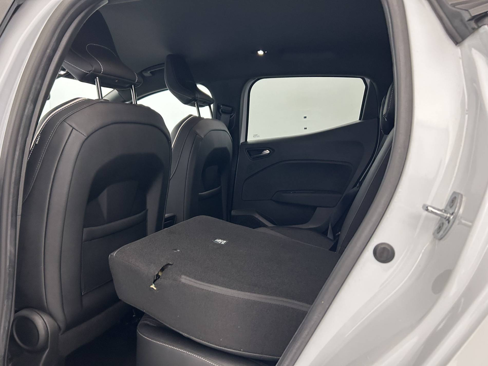 Vente en ligne Renault Clio 5 Clio TCe 90 - 21N au prix de 14 490 €