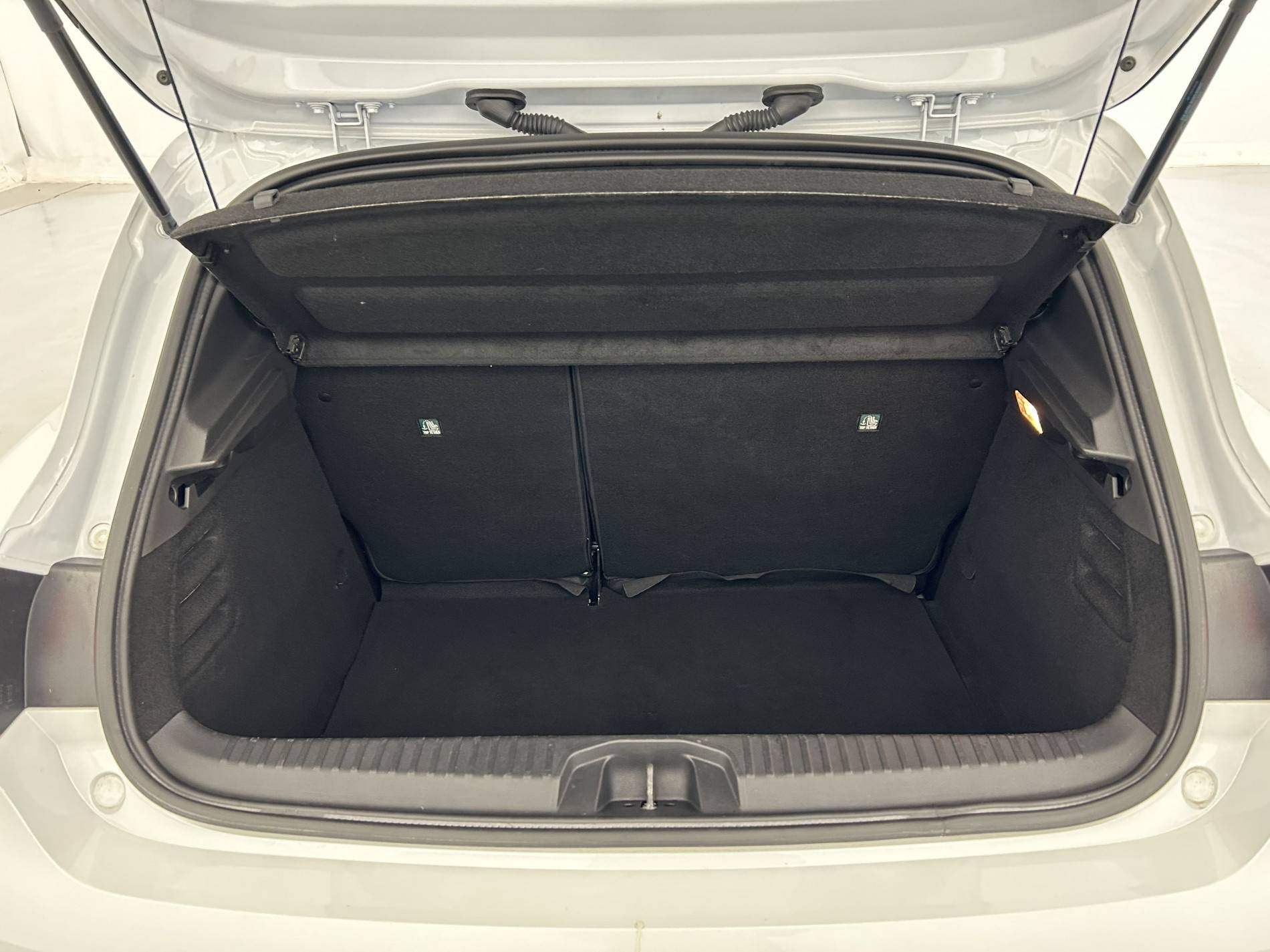 Vente en ligne Renault Clio 5 Clio TCe 90 - 21N au prix de 14 490 €