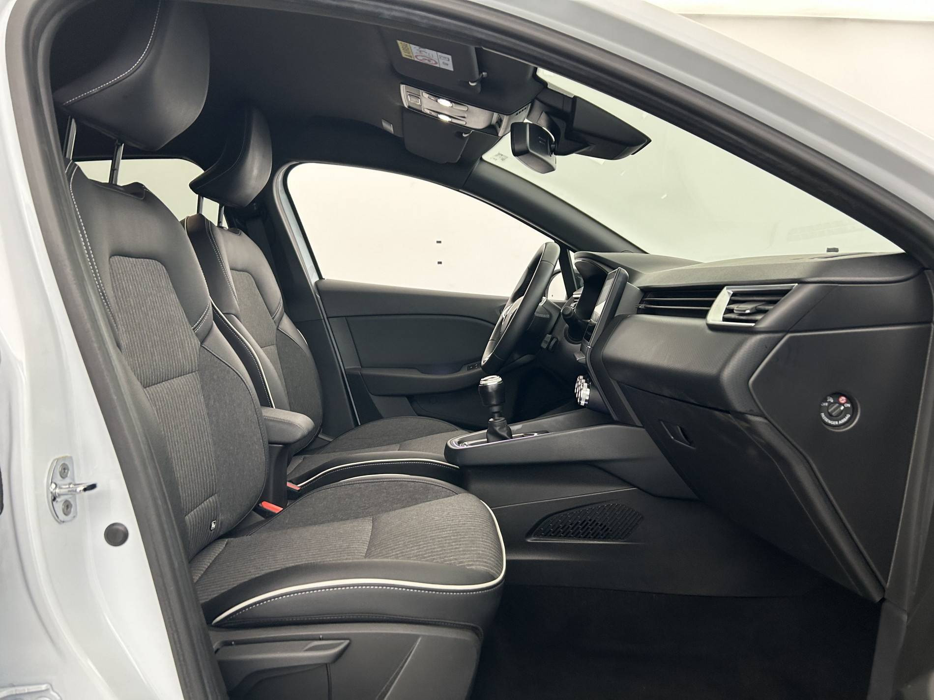 Vente en ligne Renault Clio 5 Clio TCe 90 - 21N au prix de 14 490 €