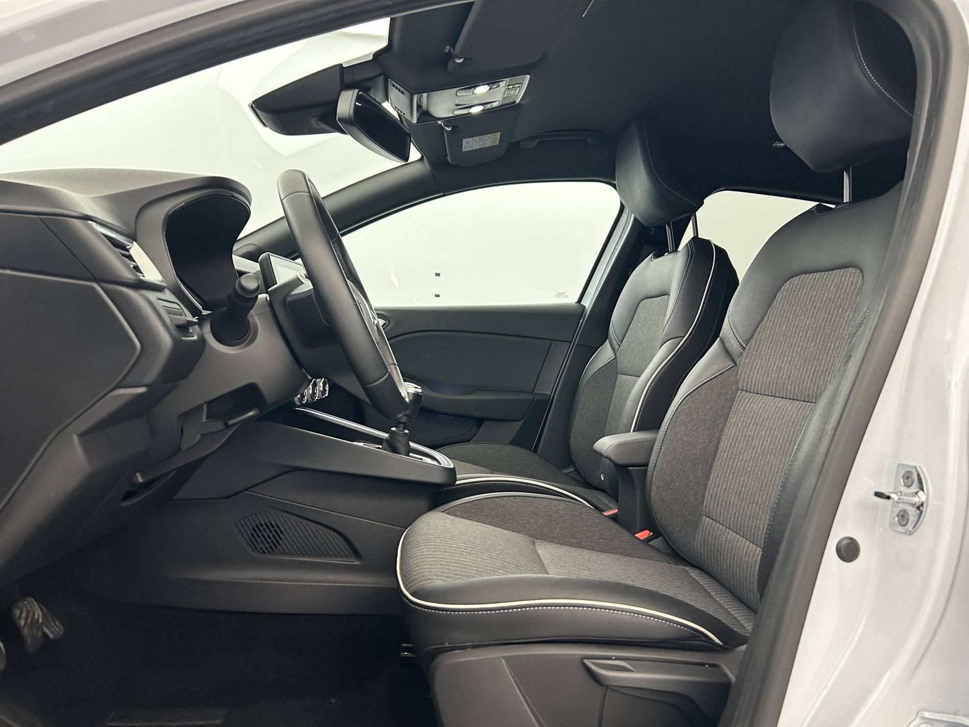 Vente en ligne Renault Clio 5 Clio TCe 90 - 21N au prix de 14 490 €