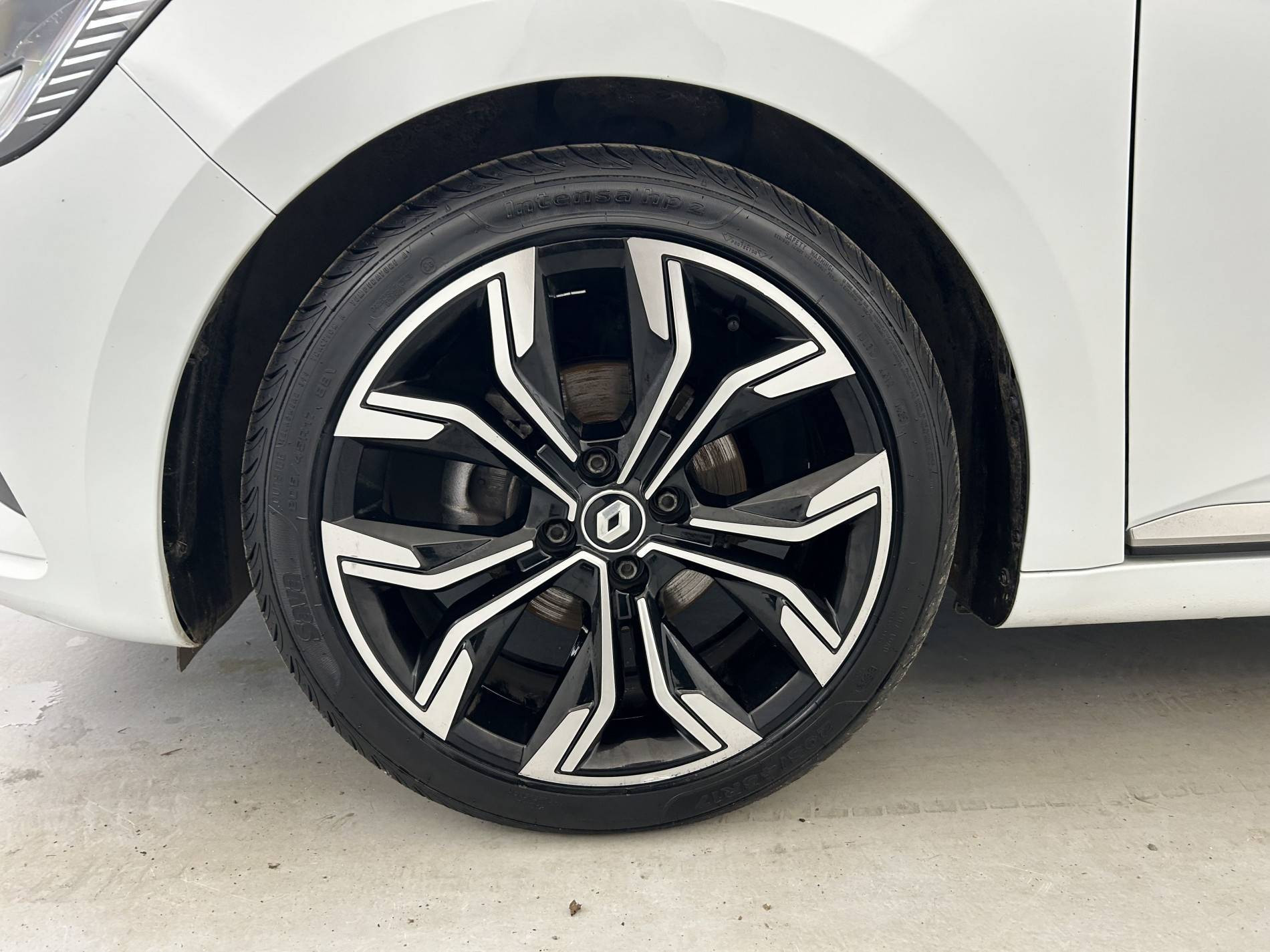 Vente en ligne Renault Clio 5 Clio TCe 90 - 21N au prix de 14 490 €