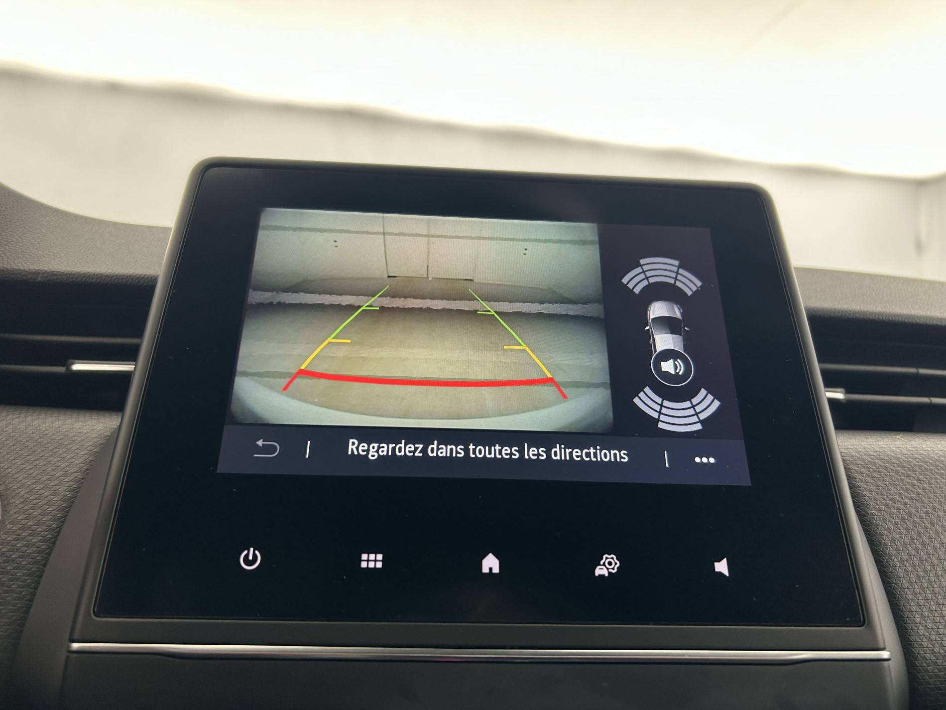 Vente en ligne Renault Clio 5 Clio TCe 90 - 21N au prix de 14 490 €