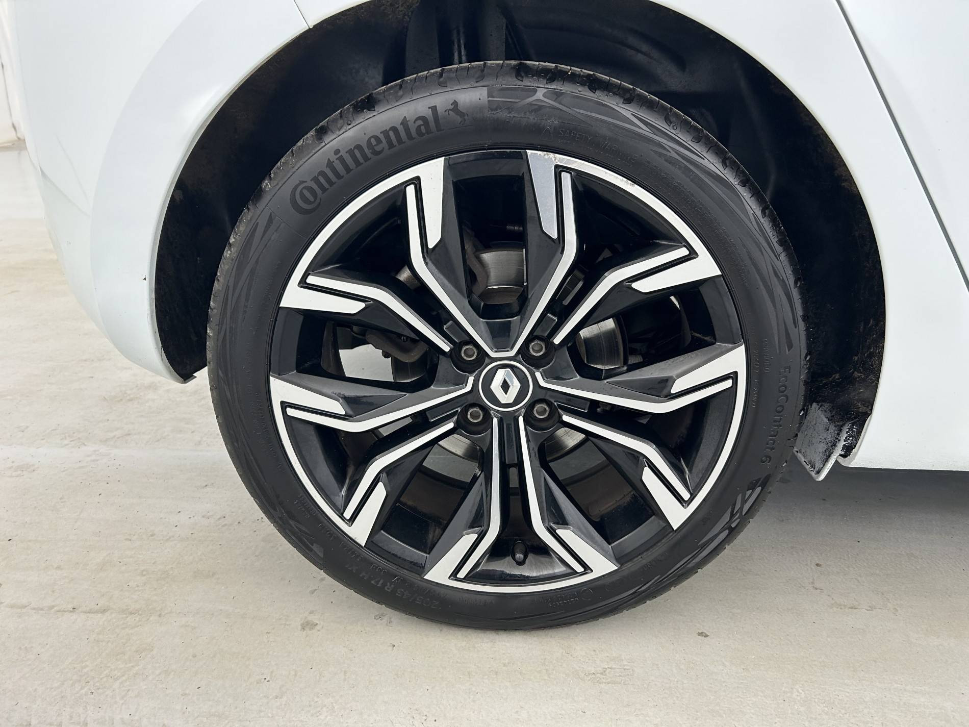 Vente en ligne Renault Clio 5 Clio TCe 90 - 21N au prix de 14 490 €