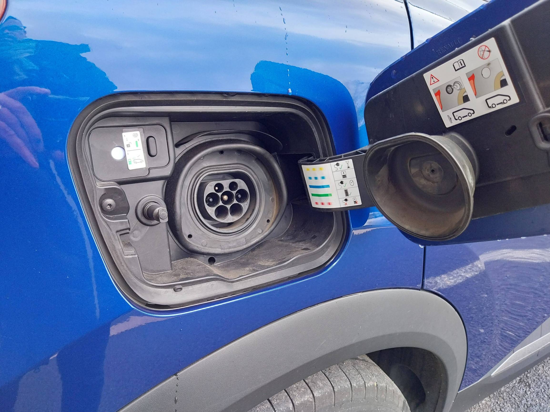 Vente en ligne Renault Captur  E-Tech Plug-in 160 - 21 au prix de 19 990 €