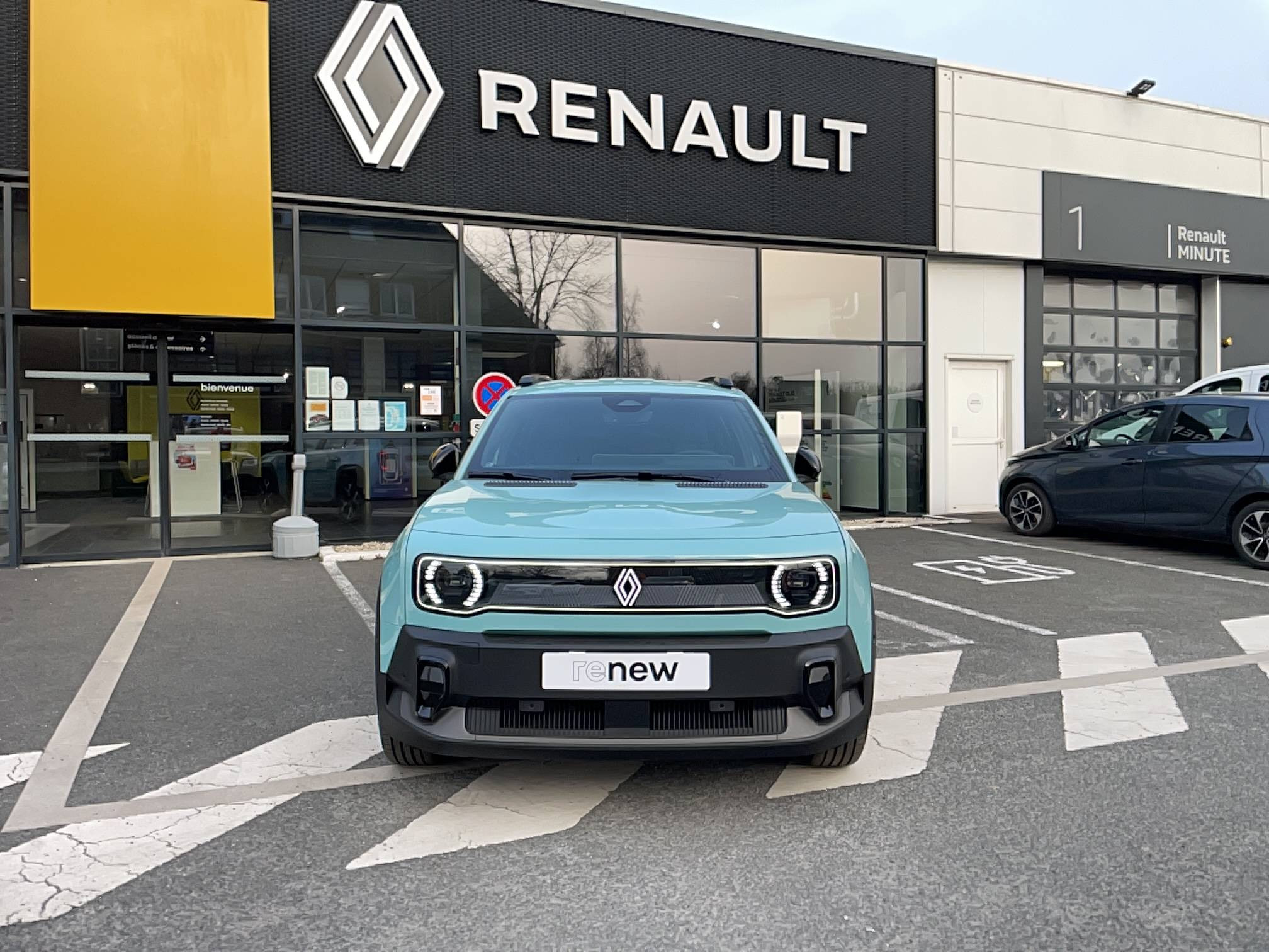 Vente en ligne Renault R4 E-Tech  150 ch autonomie confort au prix de 31 990 €