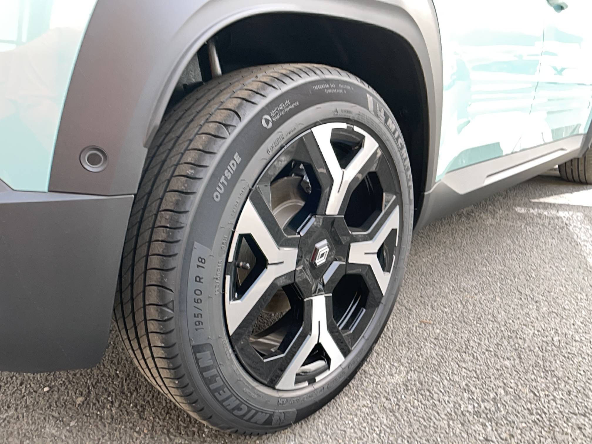 Vente en ligne Renault R4 E-Tech  150 ch autonomie confort au prix de 31 990 €