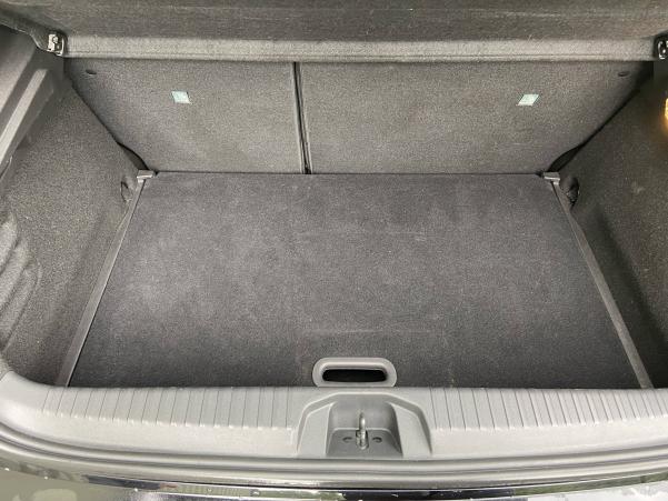 Vente en ligne Renault Clio 5 Clio TCe 90 au prix de 15 490 €