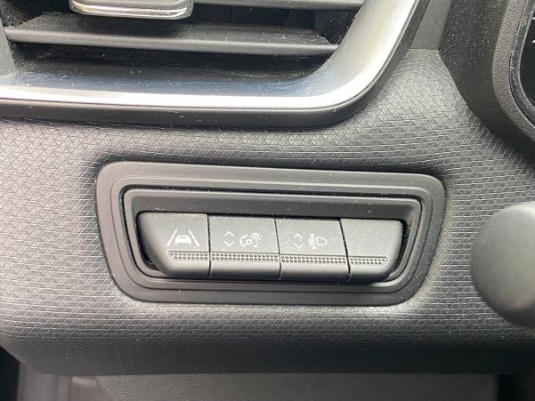 Vente en ligne Renault Clio 5 Clio TCe 90 au prix de 15 990 €