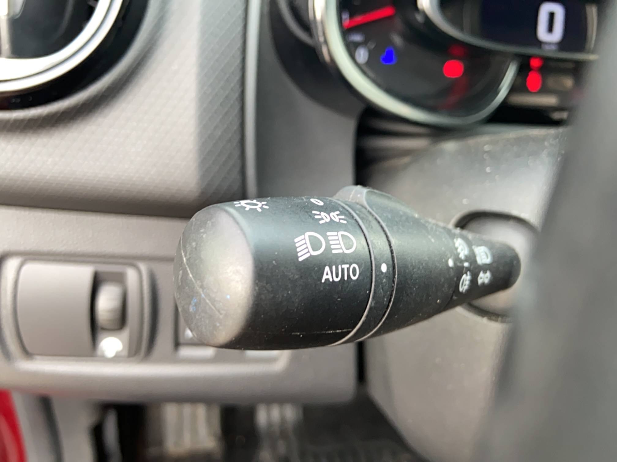 Vente en ligne Renault Clio 4 Clio dCi 110 Energy au prix de 11 990 €