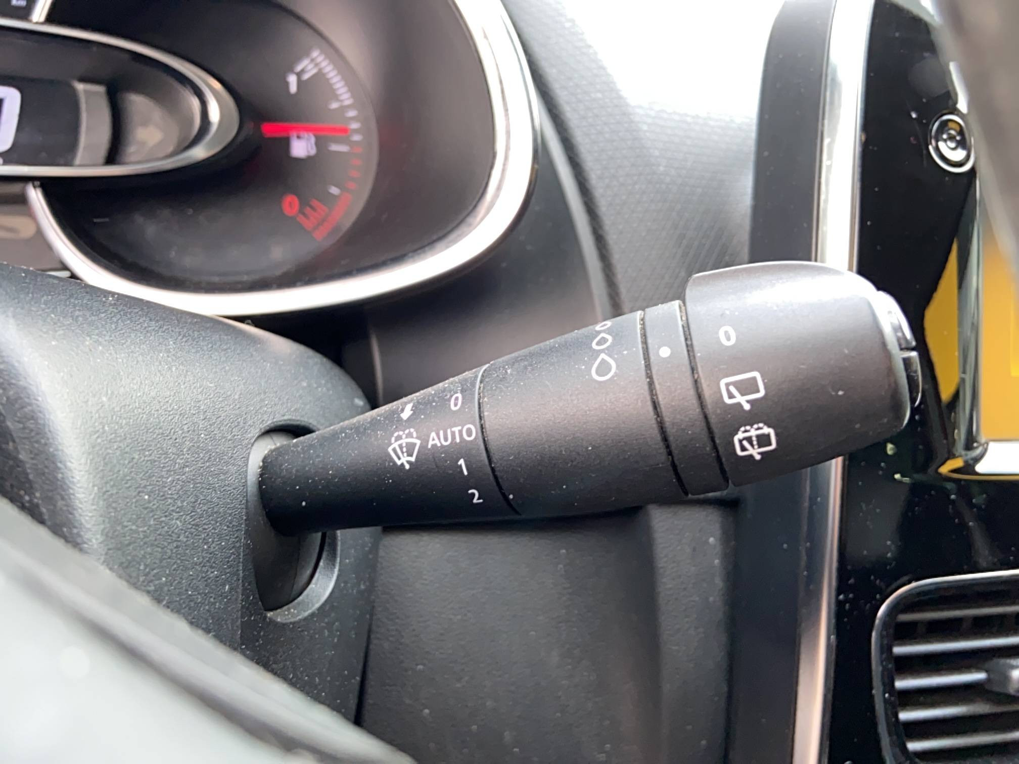 Vente en ligne Renault Clio 4 Clio dCi 110 Energy au prix de 11 990 €