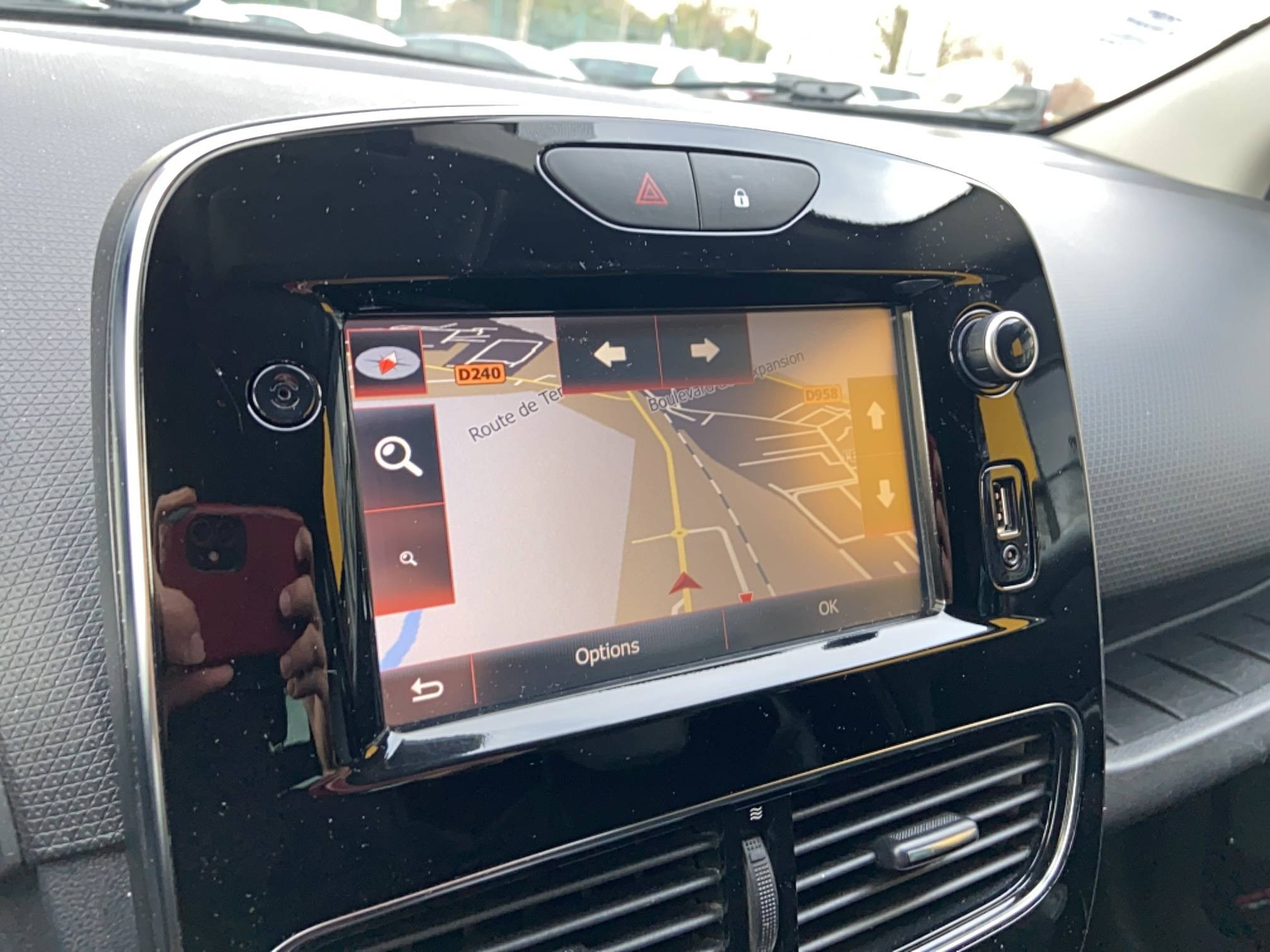 Vente en ligne Renault Clio 4 Clio dCi 110 Energy au prix de 11 990 €