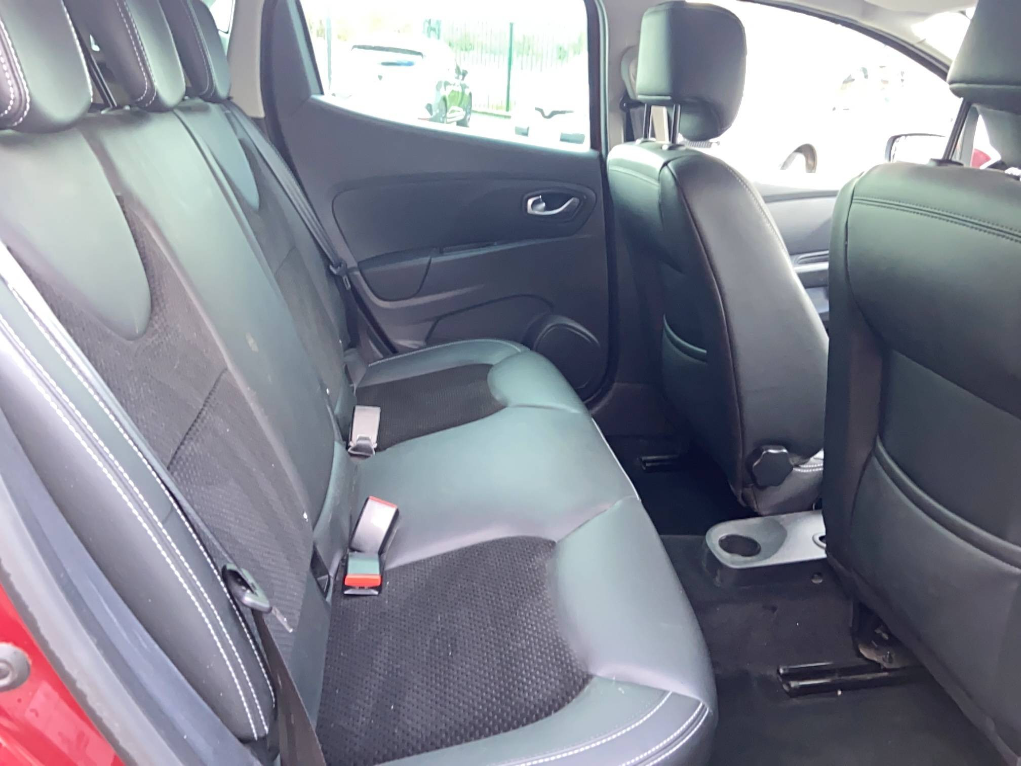 Vente en ligne Renault Clio 4 Clio dCi 110 Energy au prix de 11 990 €