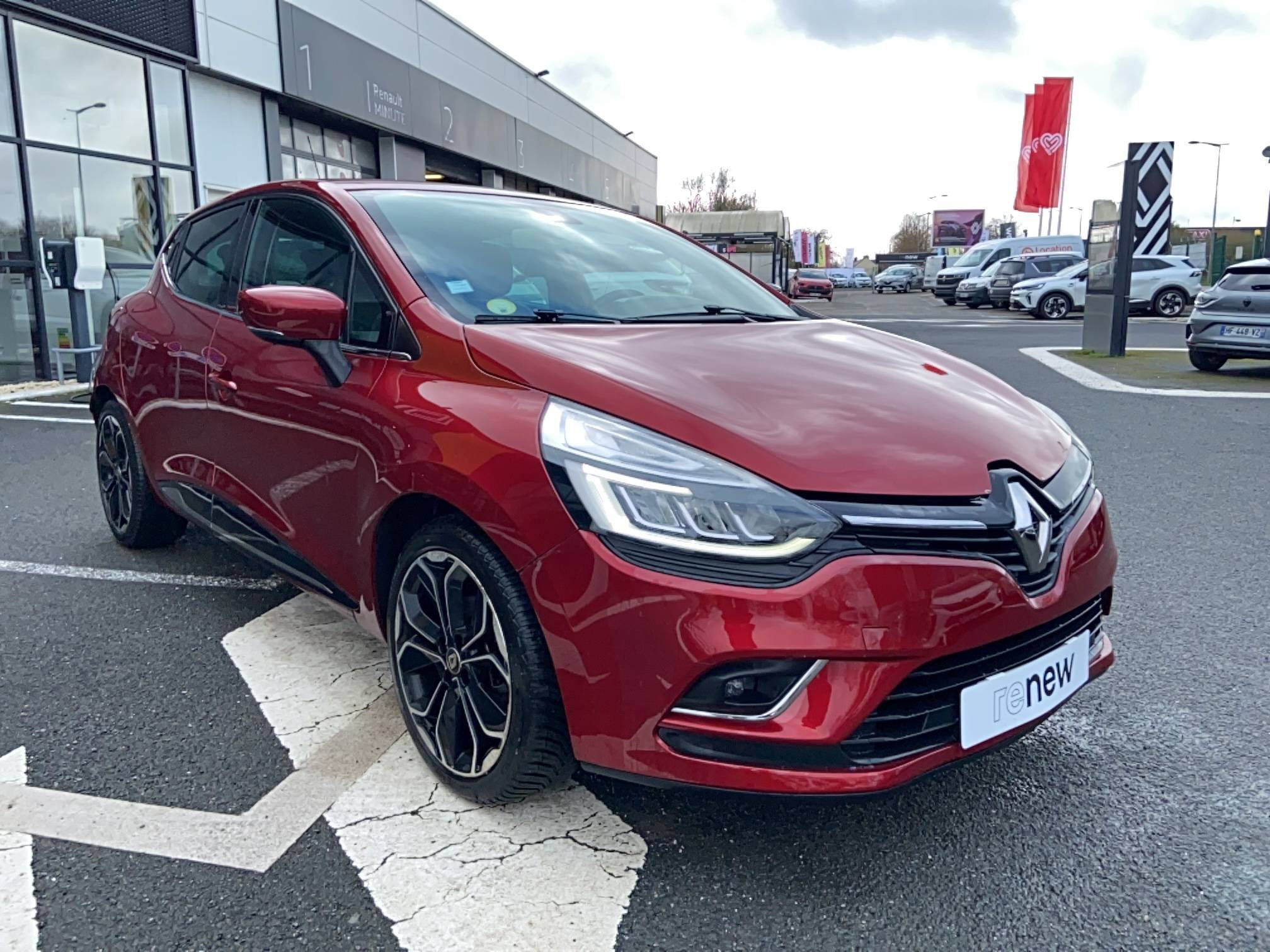 Vente en ligne Renault Clio 4 Clio dCi 110 Energy au prix de 11 990 €