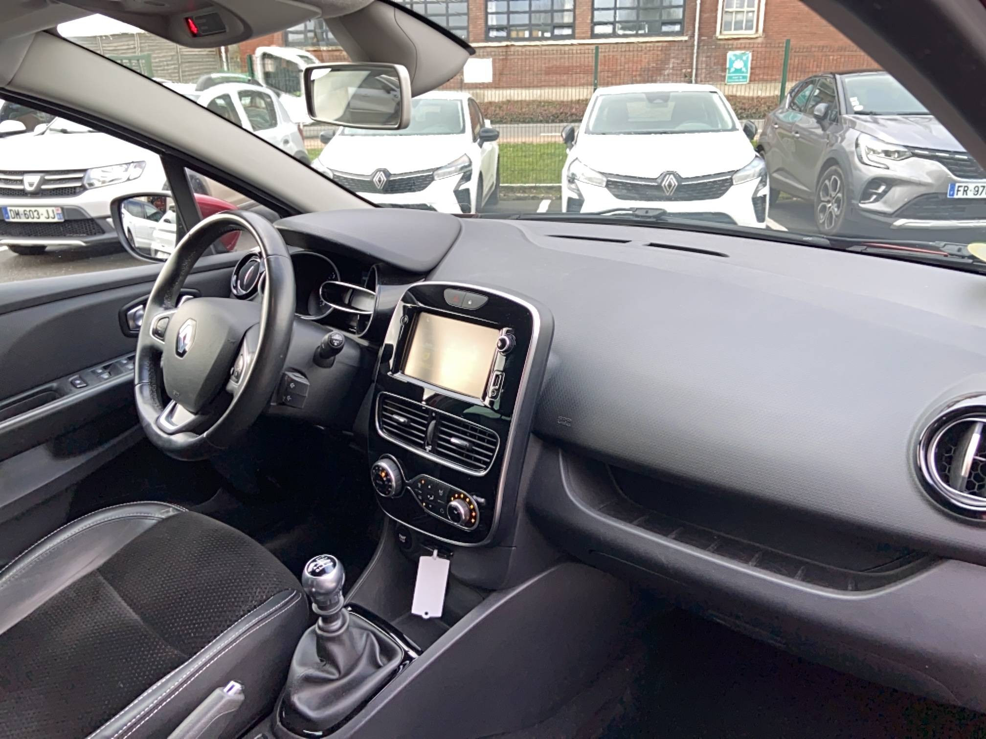 Vente en ligne Renault Clio 4 Clio dCi 110 Energy au prix de 11 990 €