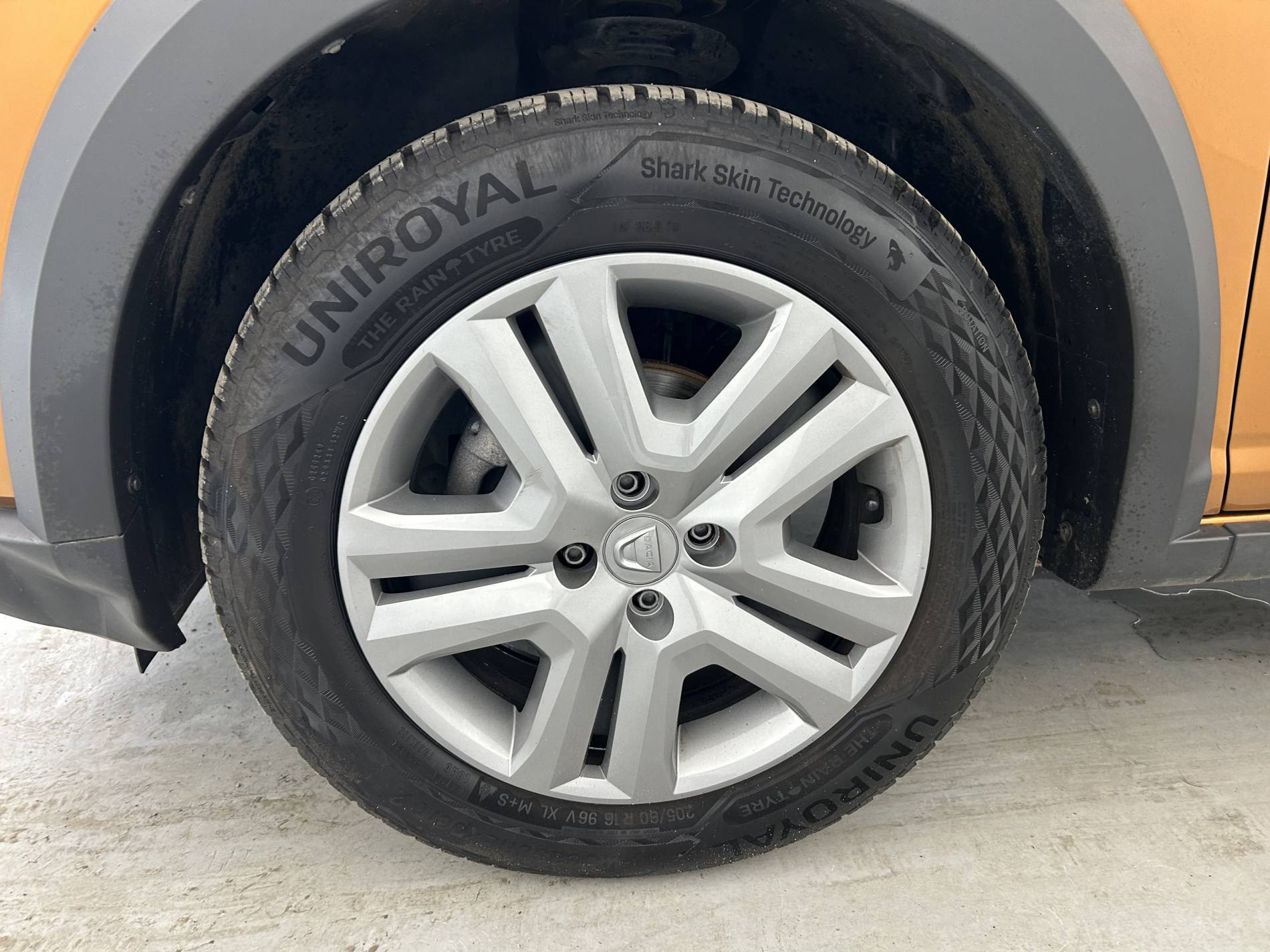 Vente en ligne Dacia Sandero  ECO-G 100 - 22 au prix de 13 490 €