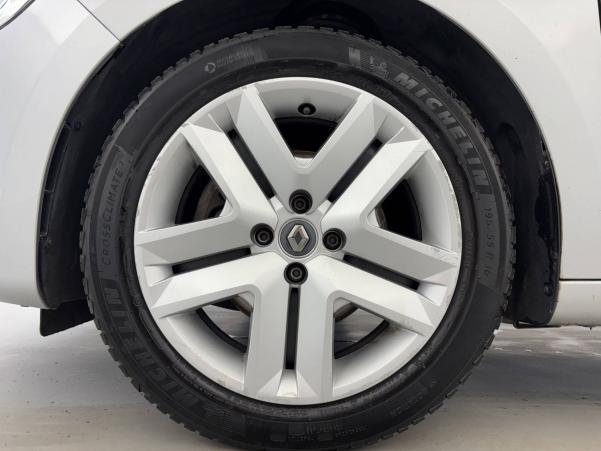 Vente en ligne Renault Clio 5 Clio Blue dCi 85 au prix de 10 890 €