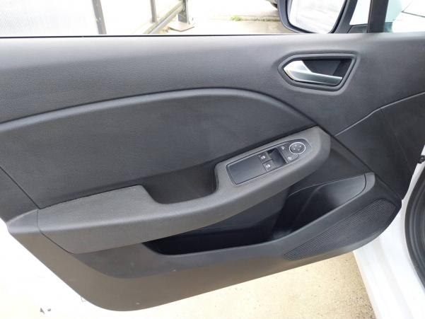Vente en ligne Renault Clio 5 Clio Blue dCi 100 - 21N au prix de 15 490 €