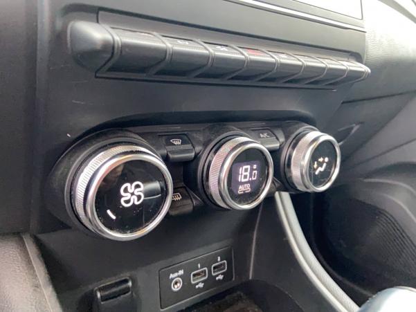 Vente en ligne Renault Captur  E-Tech 145 - 21 au prix de 17 990 €