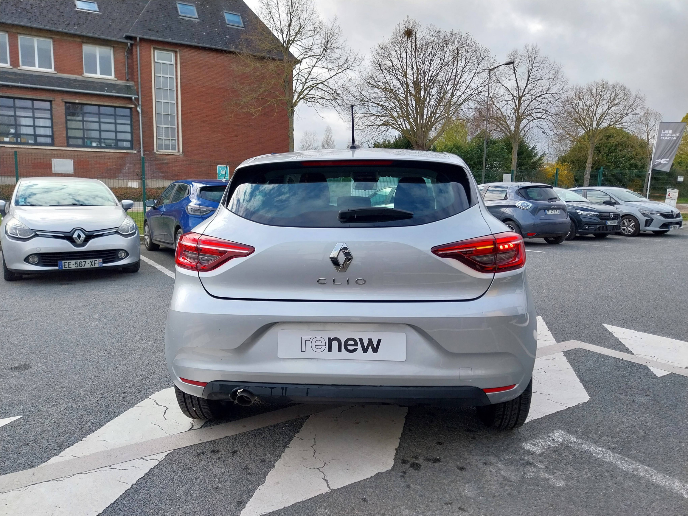 Vente en ligne Renault Clio 5 Clio TCe 90 au prix de 14 490 €